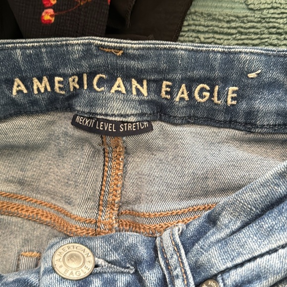 American Eagle Outfitters Blue Jean Shorts - Picture 3 of 5